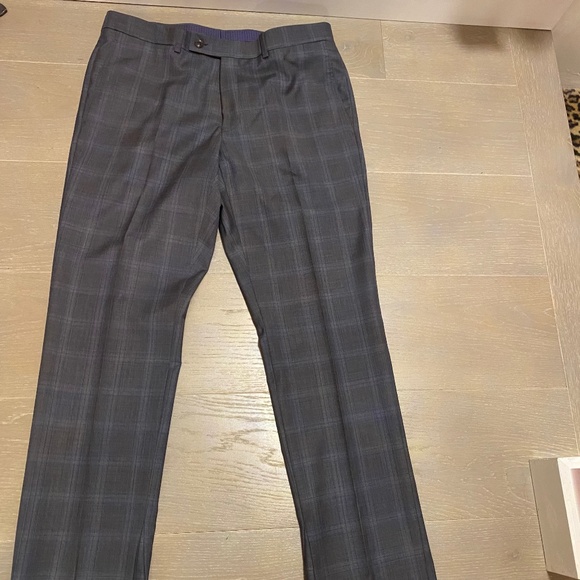 TED BAKER grey window pane suit in size 42 - Picture 14 of 14